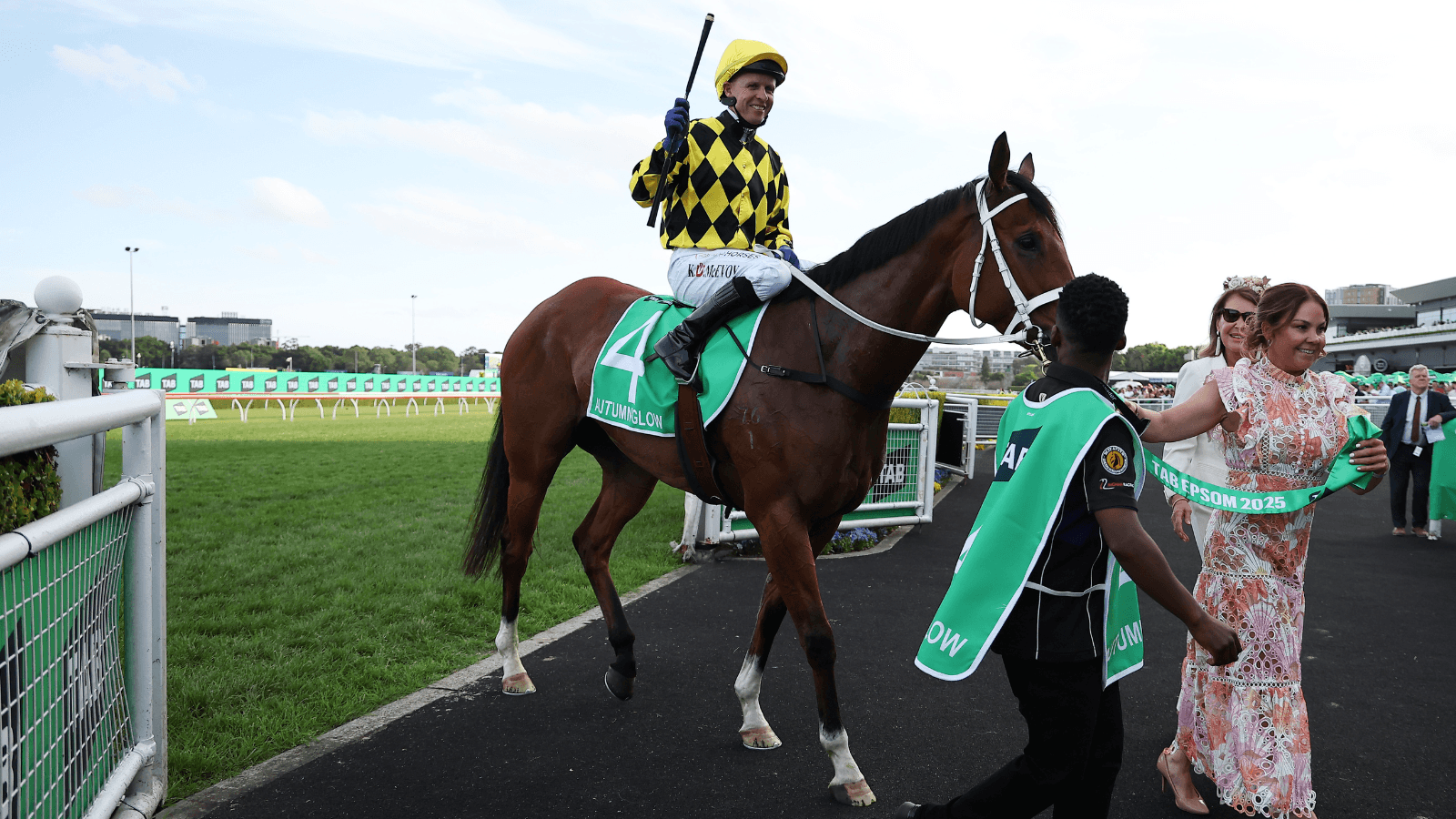 “Best horse in the country”: Will 2000m be Autumn Glow’s best trip?