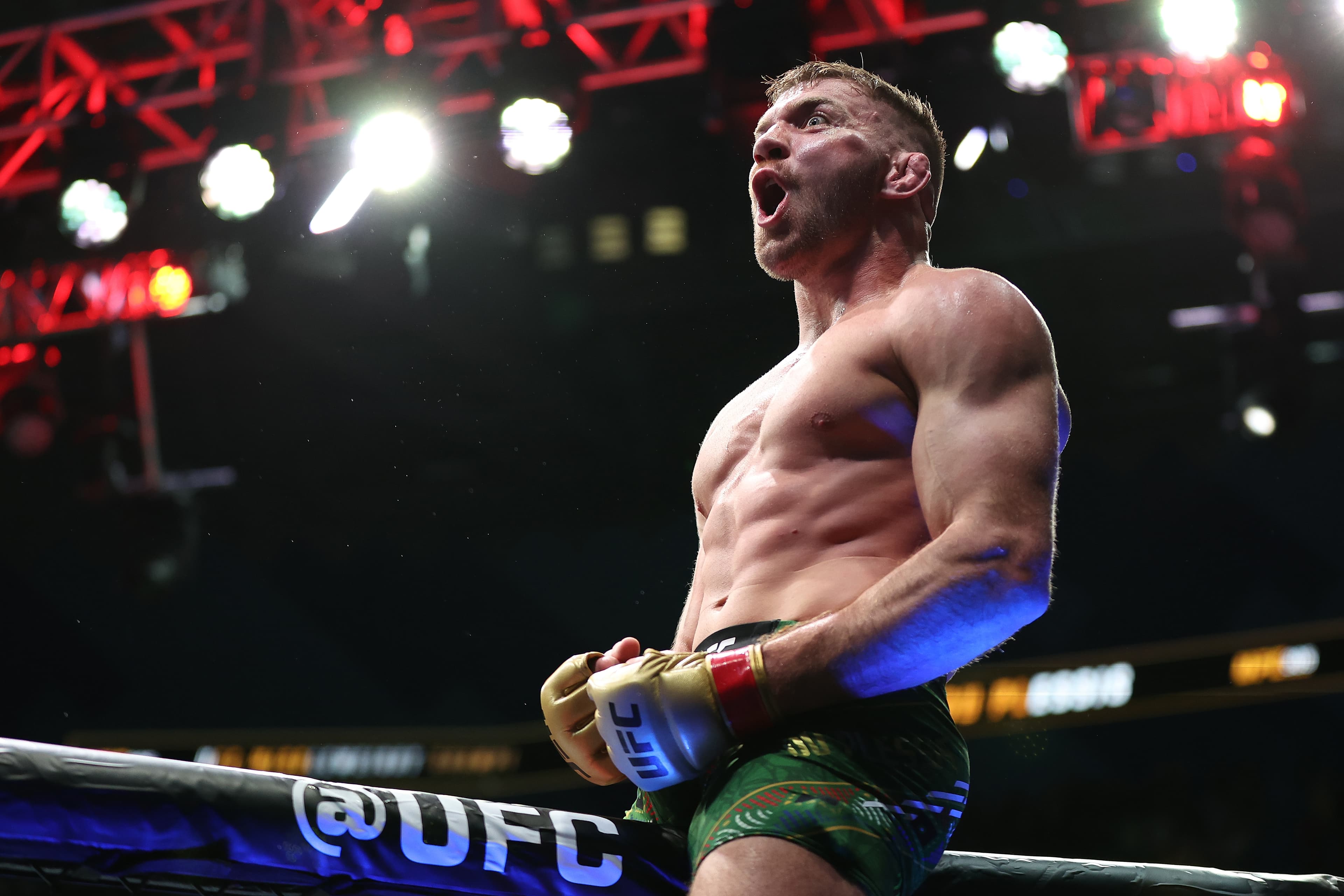 Adesanya falls to submission defeat in bid for historic third middleweight title at UFC 305