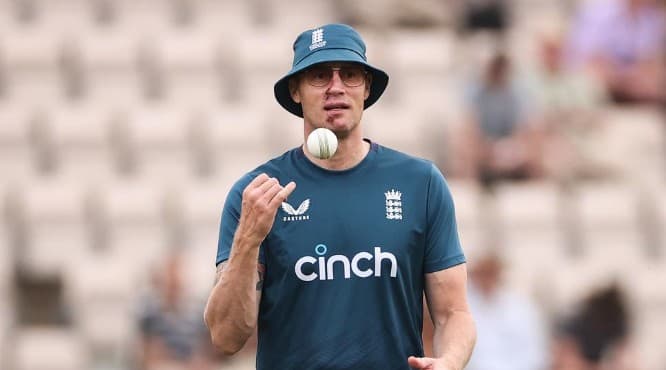 "I wish I’d died": Cricket legend shares horror crash memories